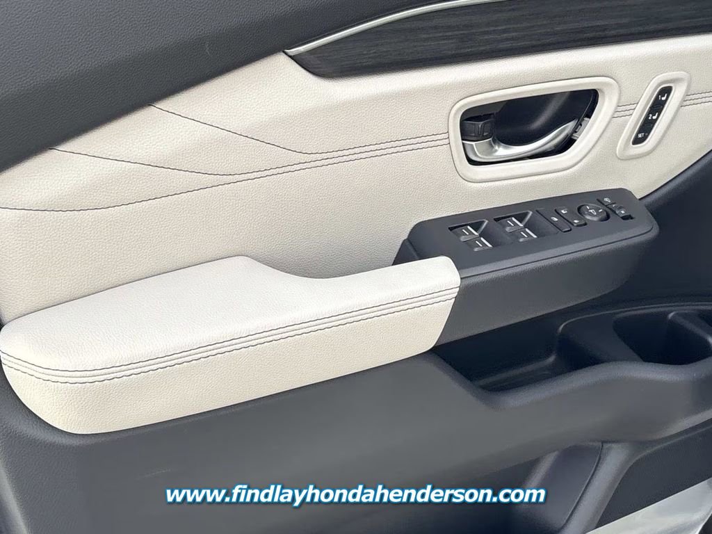 New 2026 Honda Pilot Touring image 21
