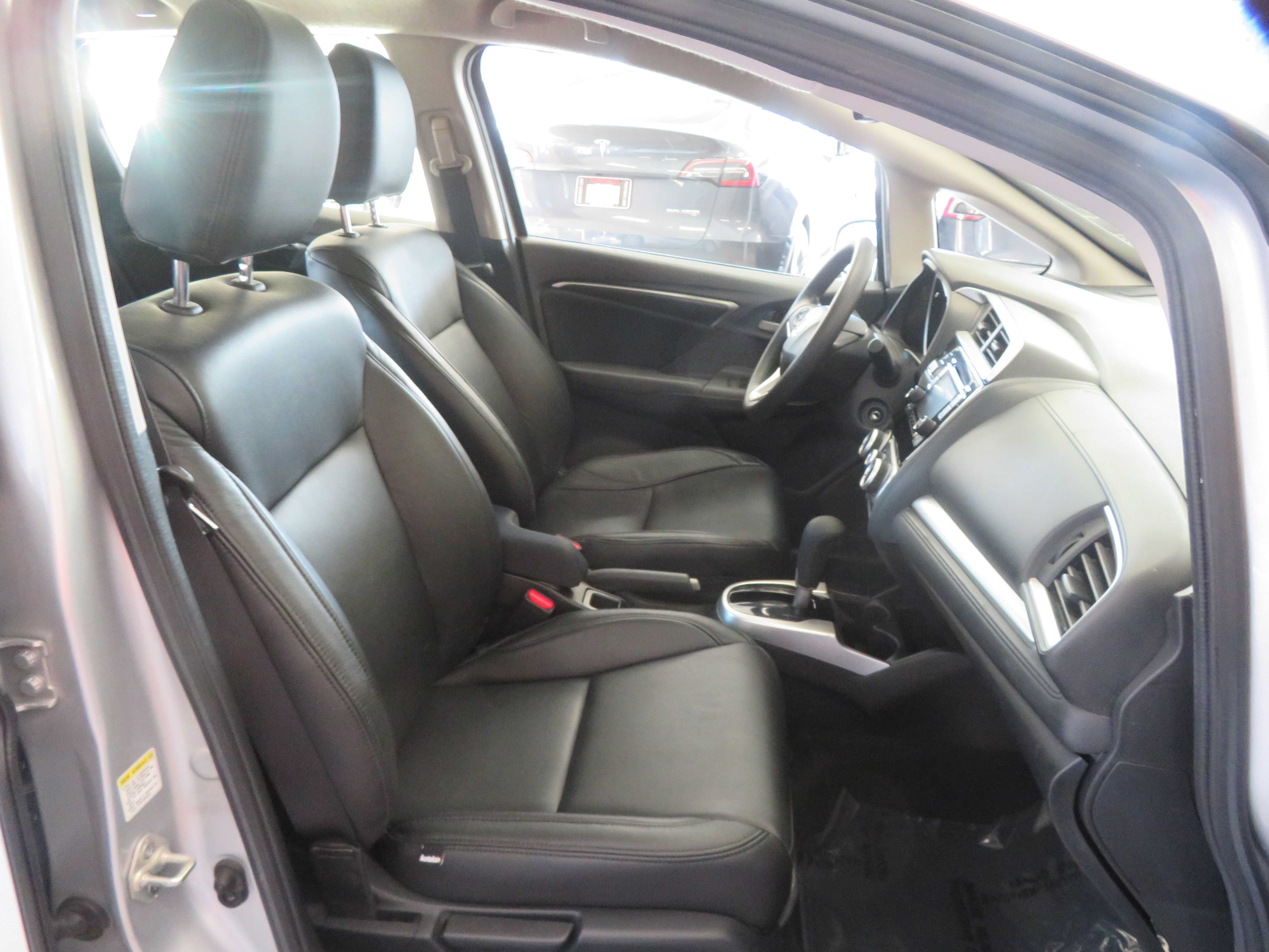 Used 2016 Honda Fit LX image 25