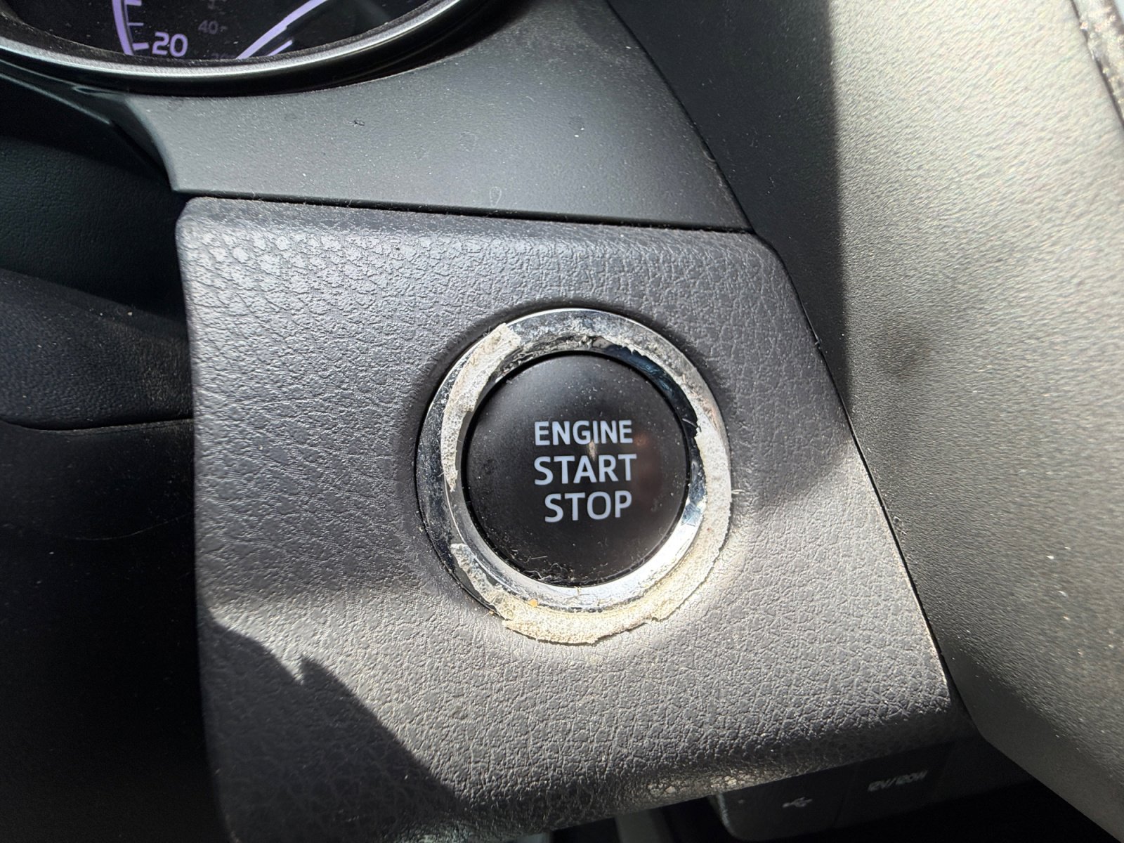 Used 2021 Toyota Camry SE w/ Audio Upgrade Package image 30