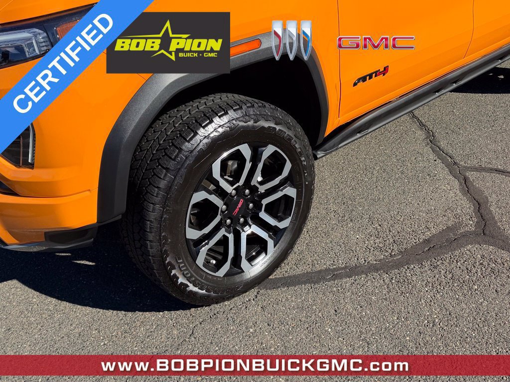 Certified 2025 GMC Canyon AT4 w/ Nightfall Edition AWD/4WD image 8