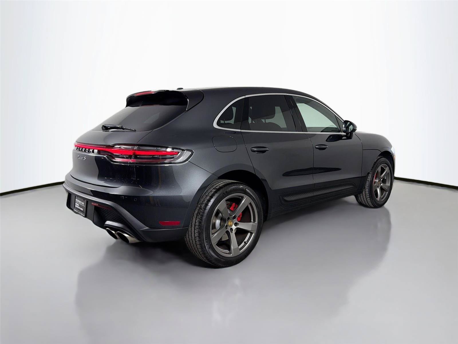 Certified 2023 Porsche Macan S AWD/4WD image 7