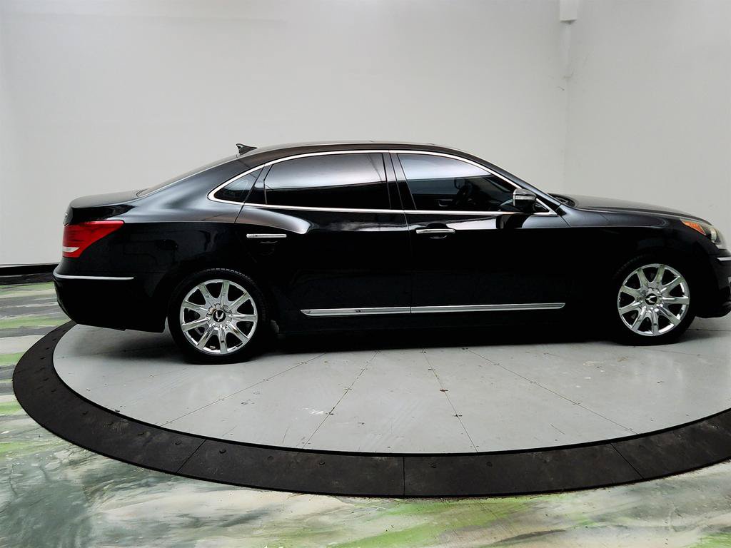 Used 2013 Hyundai Equus Ultimate RWD image 4