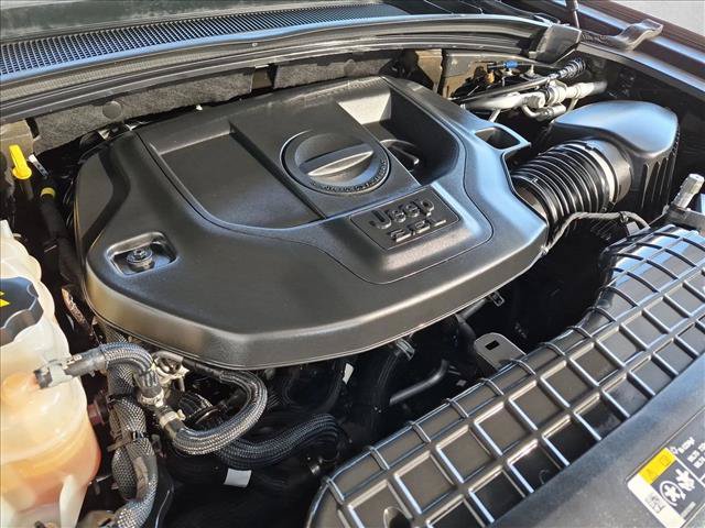 Used 2022 Jeep Grand Cherokee Overland w/ Luxury Tech Group IV AWD/4WD image 30