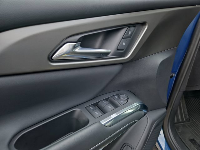 Used 2025 Chevrolet Traverse LT w/ Midnight/Sport Edition FWD image 17
