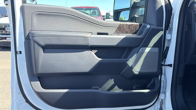 New 2026 Ford F250 Lariat w/ Black Appearance Package AWD/4WD image 18