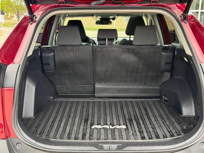 Used 2023 Toyota RAV4 XLE w/ Convenience Package AWD/4WD image 9