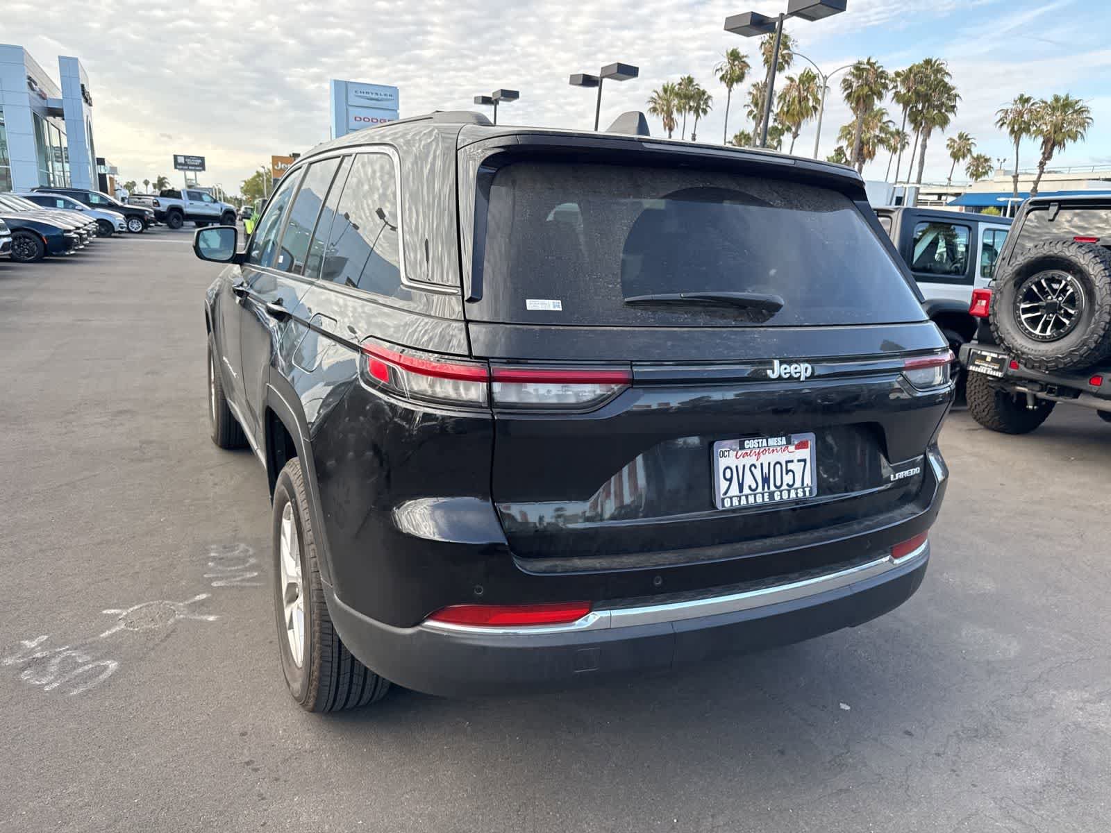 Used 2025 Jeep Grand Cherokee Laredo X RWD image 20