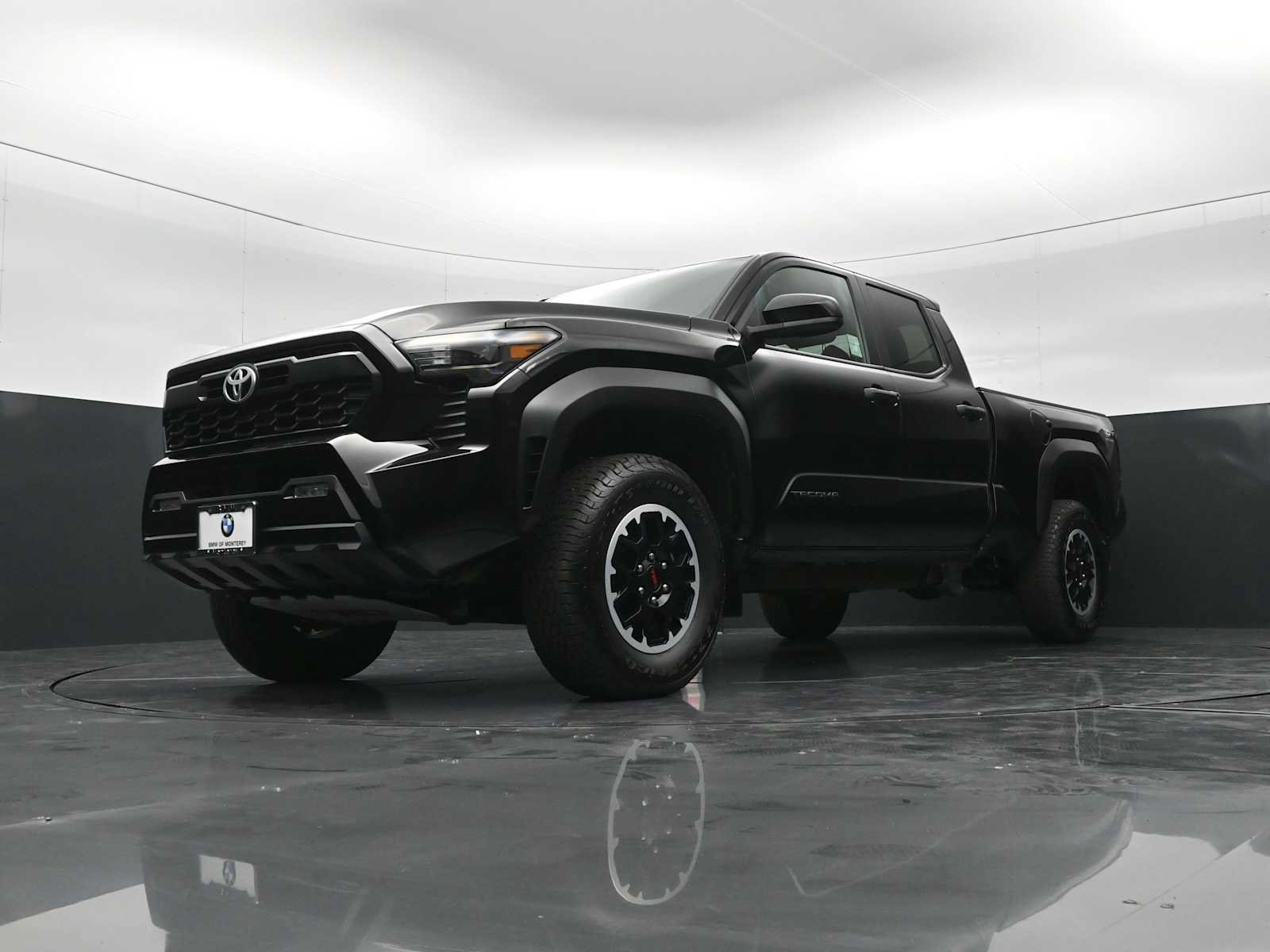 Used 2024 Toyota Tacoma TRD Off-Road AWD/4WD image 25