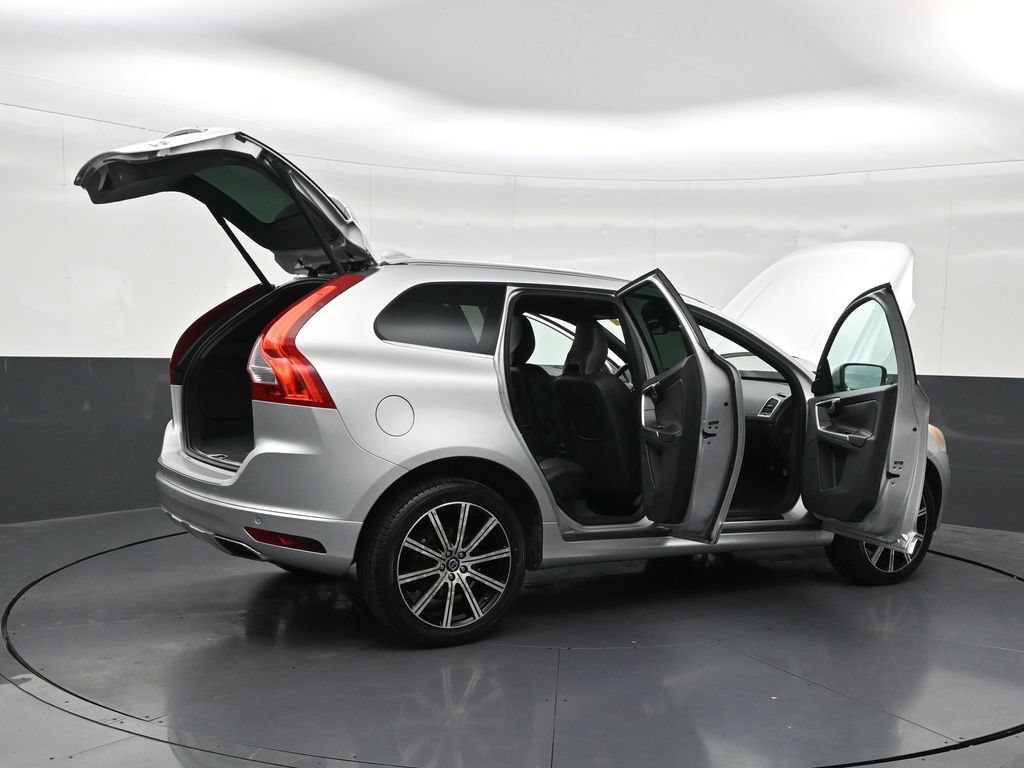 Used 2015 Volvo XC60 T6 Premier Plus AWD/4WD image 30