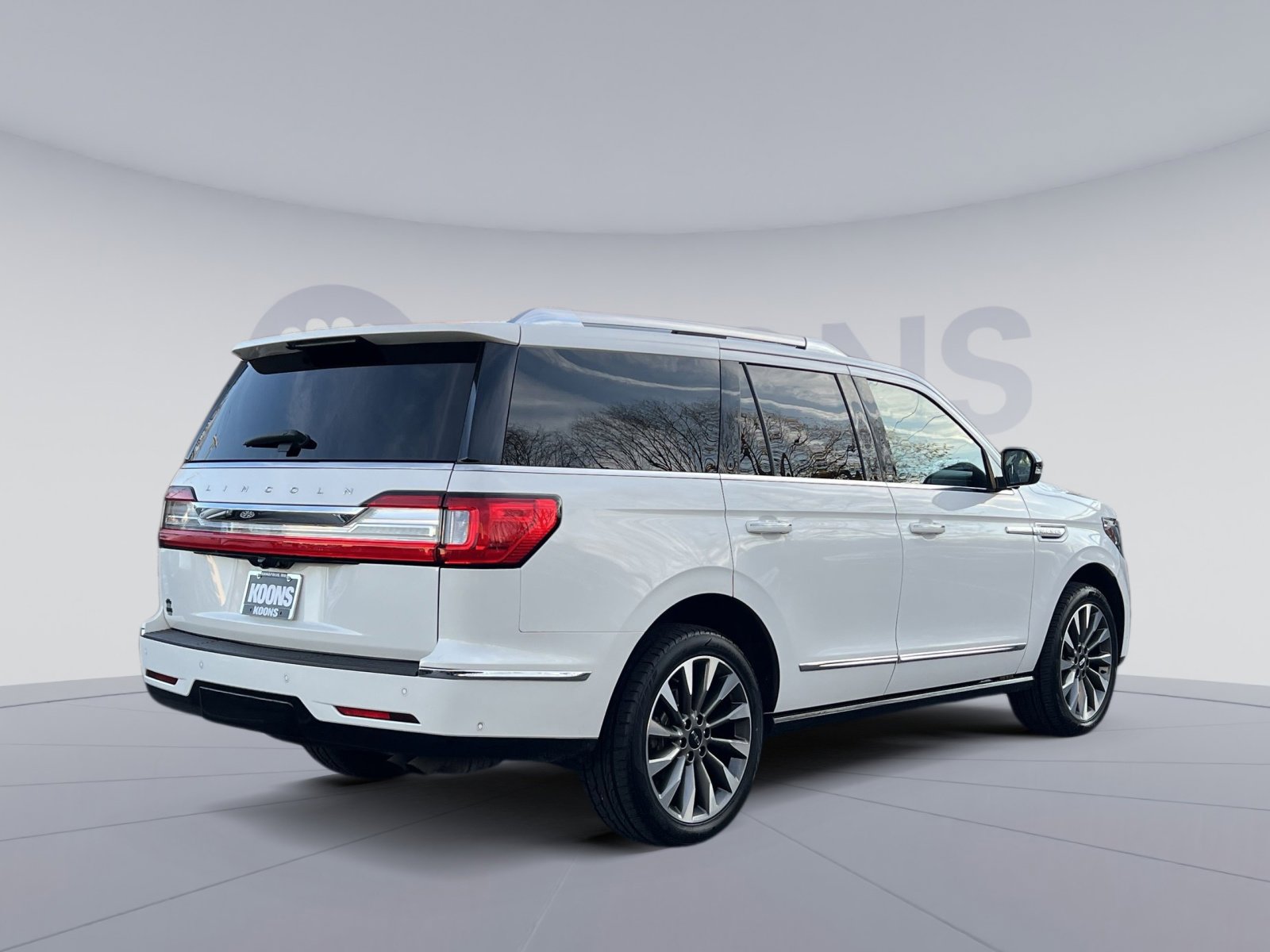 Used 2021 Lincoln Navigator Reserve w/ Luxury Package image 5
