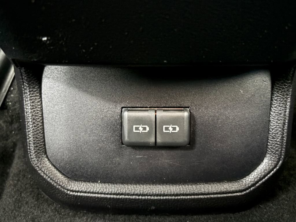 Used 2022 Toyota Highlander LE image 20