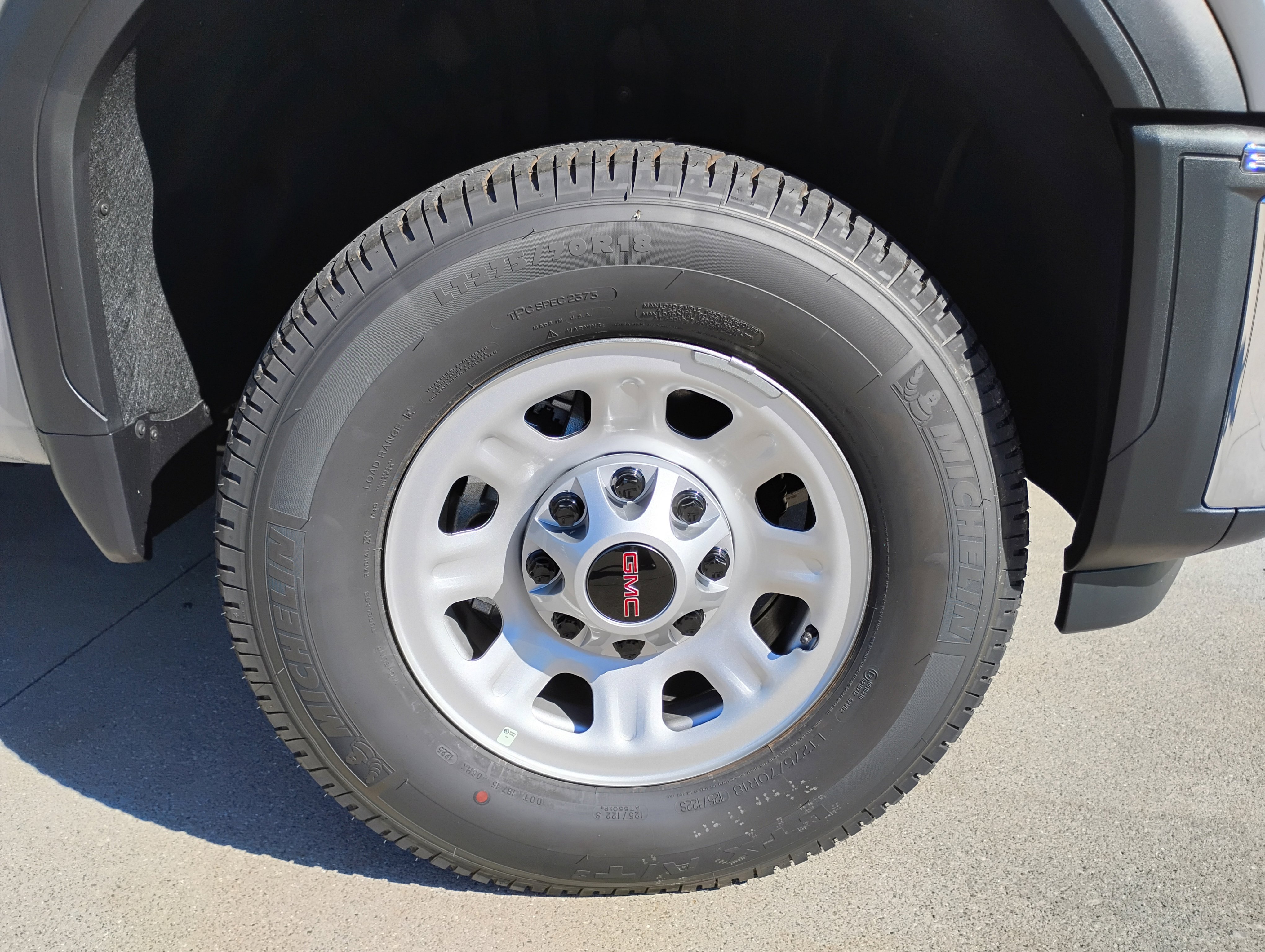 New 2025 GMC Sierra 2500 Pro w/ Convenience Package image 18