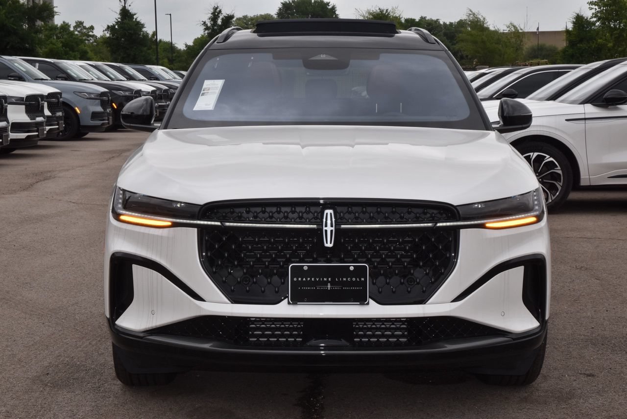 New 2026 Lincoln Nautilus Reserve w/ Jet Appearance Package AWD/4WD image 9