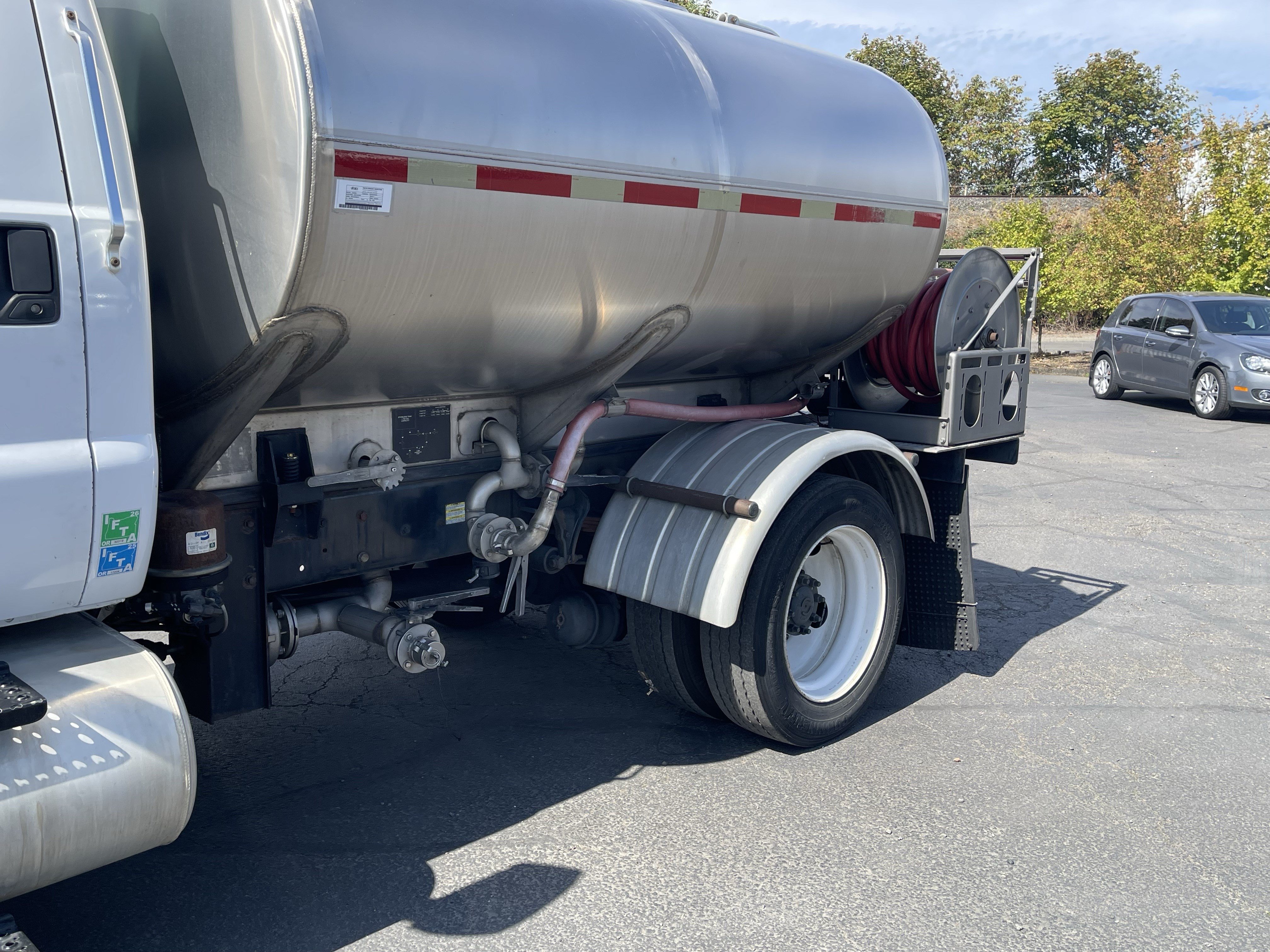 Used 2013 Ford F750 2WD Regular Cab Super Duty image 11