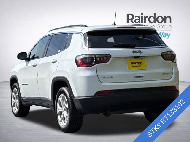 Used 2024 Jeep Compass Latitude AWD/4WD image 4