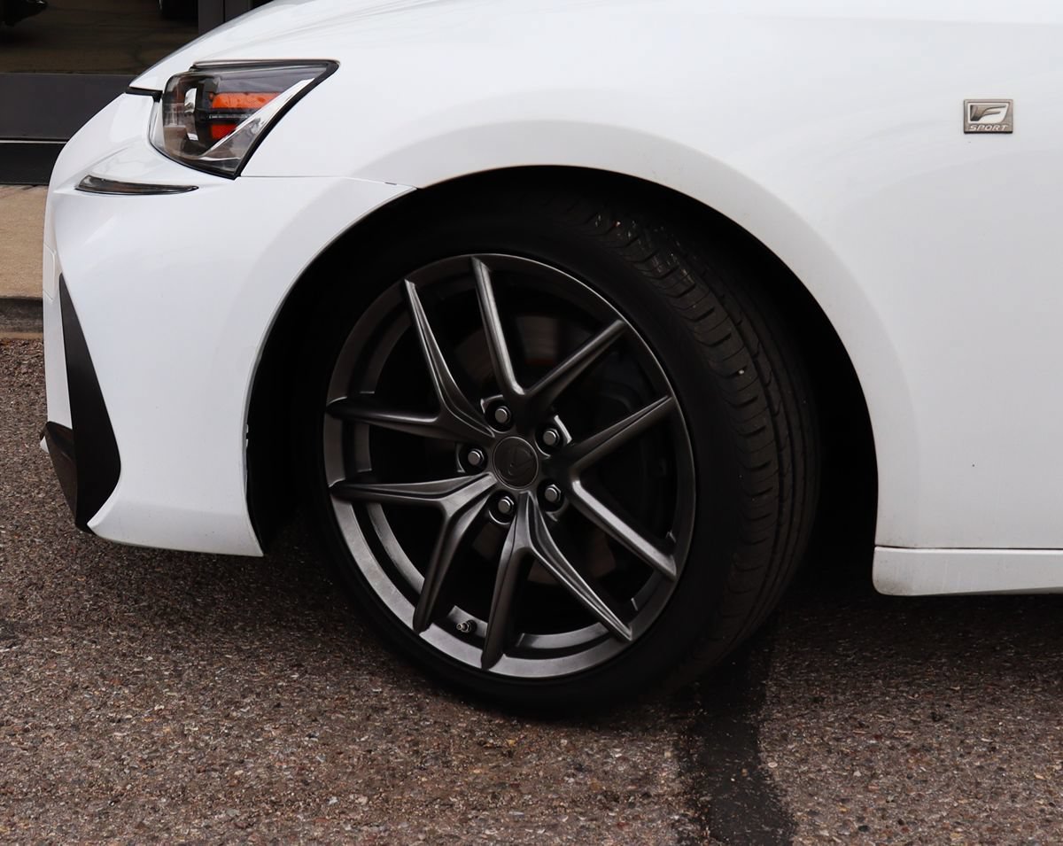 Used 2018 Lexus IS 300 F Sport w/ F Sport Package RWD image 5