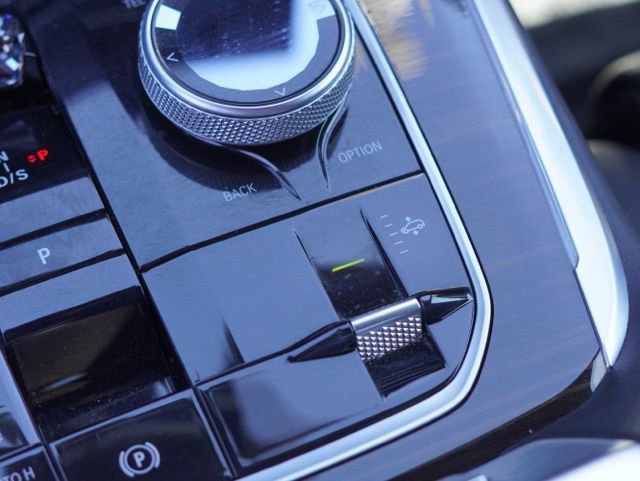 Used 2024 BMW X7 xDrive40i w/ M Sport Package image 36