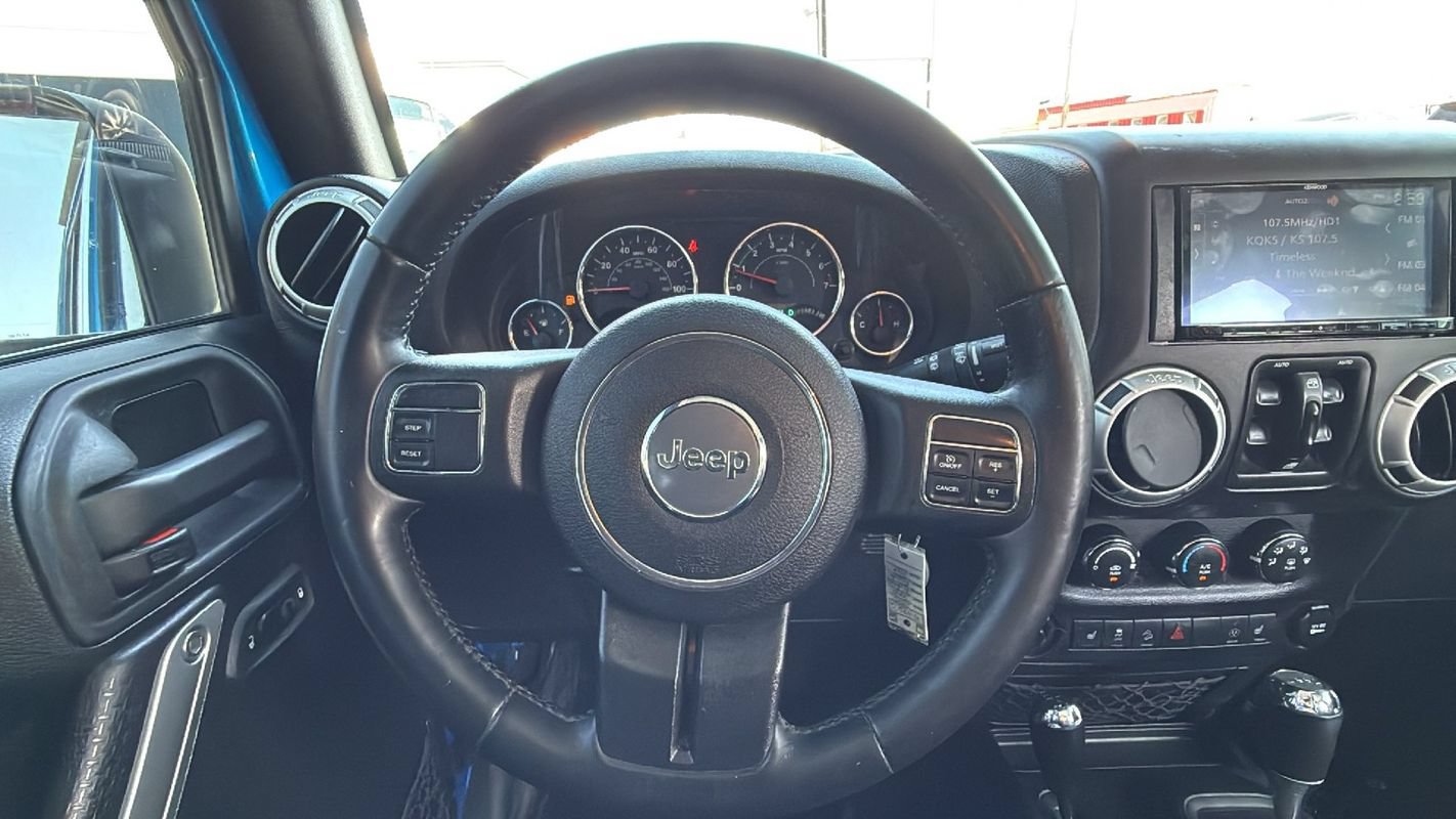 Used 2015 Jeep Wrangler Unlimited Rubicon AWD/4WD image 20