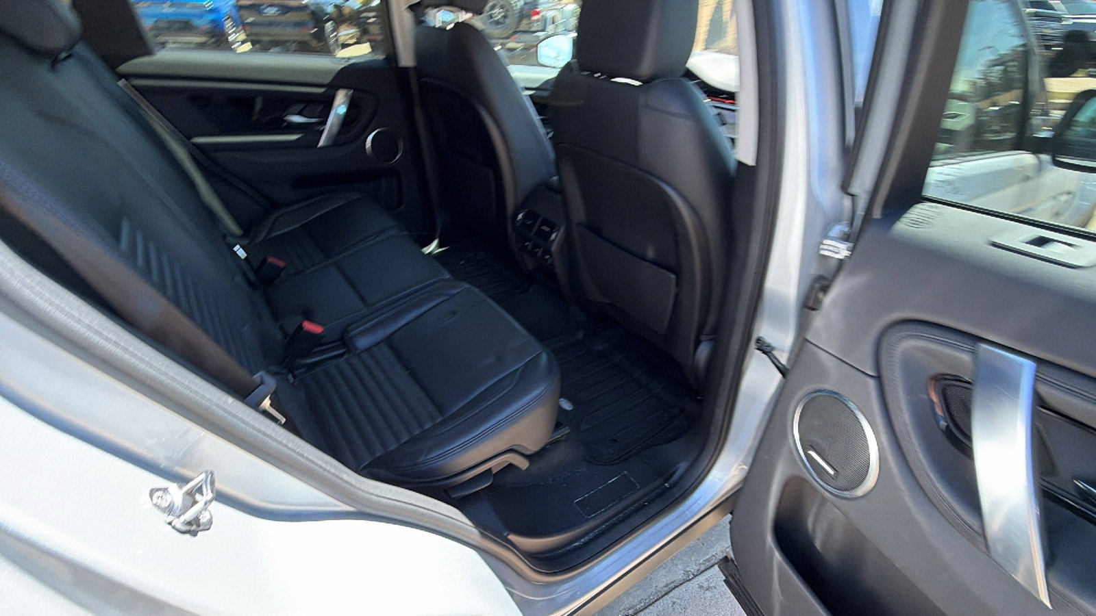 Used 2020 Land Rover Discovery Sport S image 21