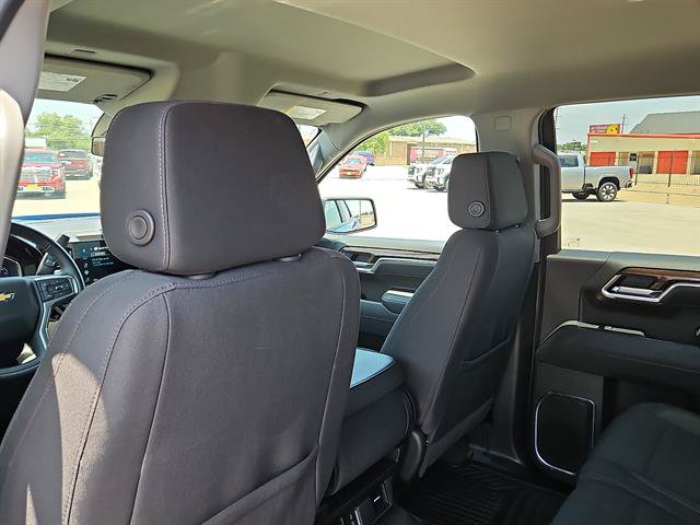 Used 2025 Chevrolet Silverado 1500 LT RWD image 9