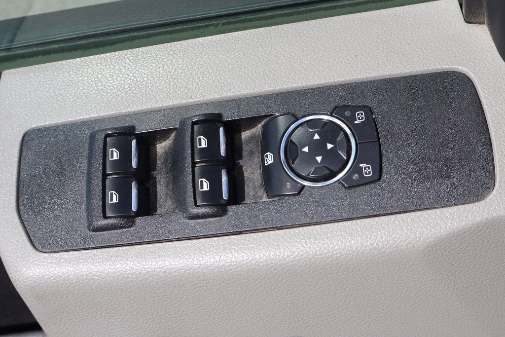 Used 2017 Ford F550 2WD Crew Cab Super Duty image 17