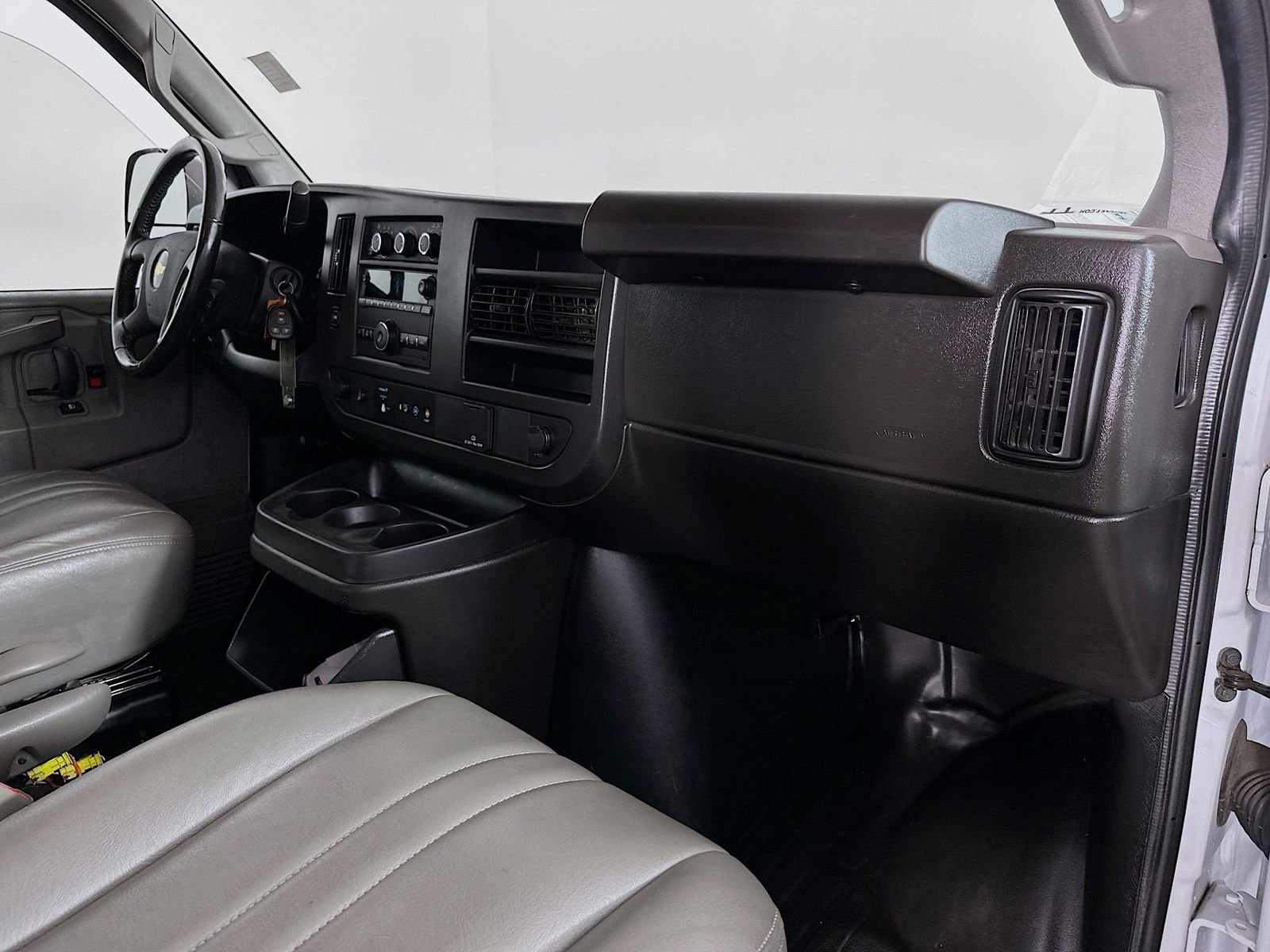 Used 2023 Chevrolet Express 2500 Extended w/ Driver Convenience Package image 26