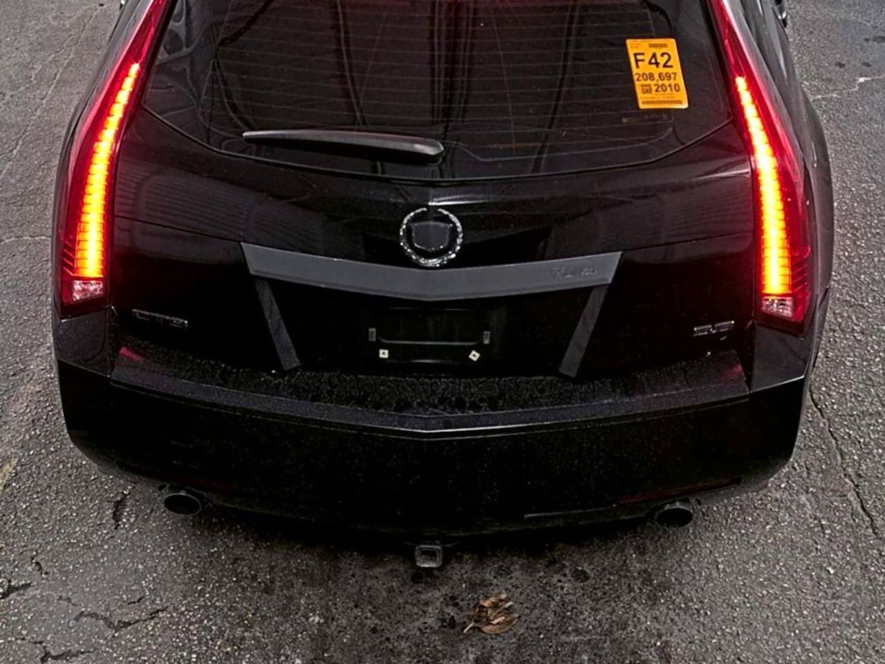 Used 2010 Cadillac CTS Performance RWD image 10
