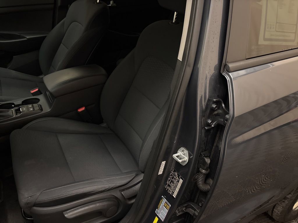 Used 2020 Hyundai Tucson SE image 10