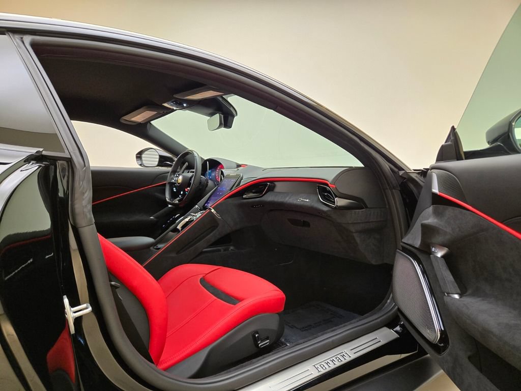 Used 2024 Ferrari Roma RWD image 23