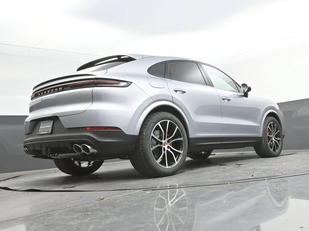 Certified 2026 Porsche Cayenne S AWD/4WD image 15