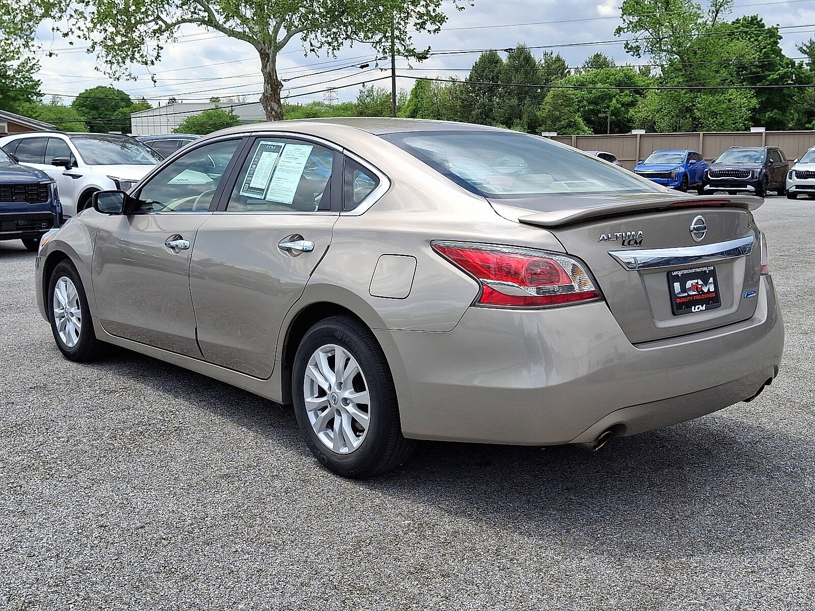Used 2014 Nissan Altima 2.5 S w/ Sport Value Package FWD image 7
