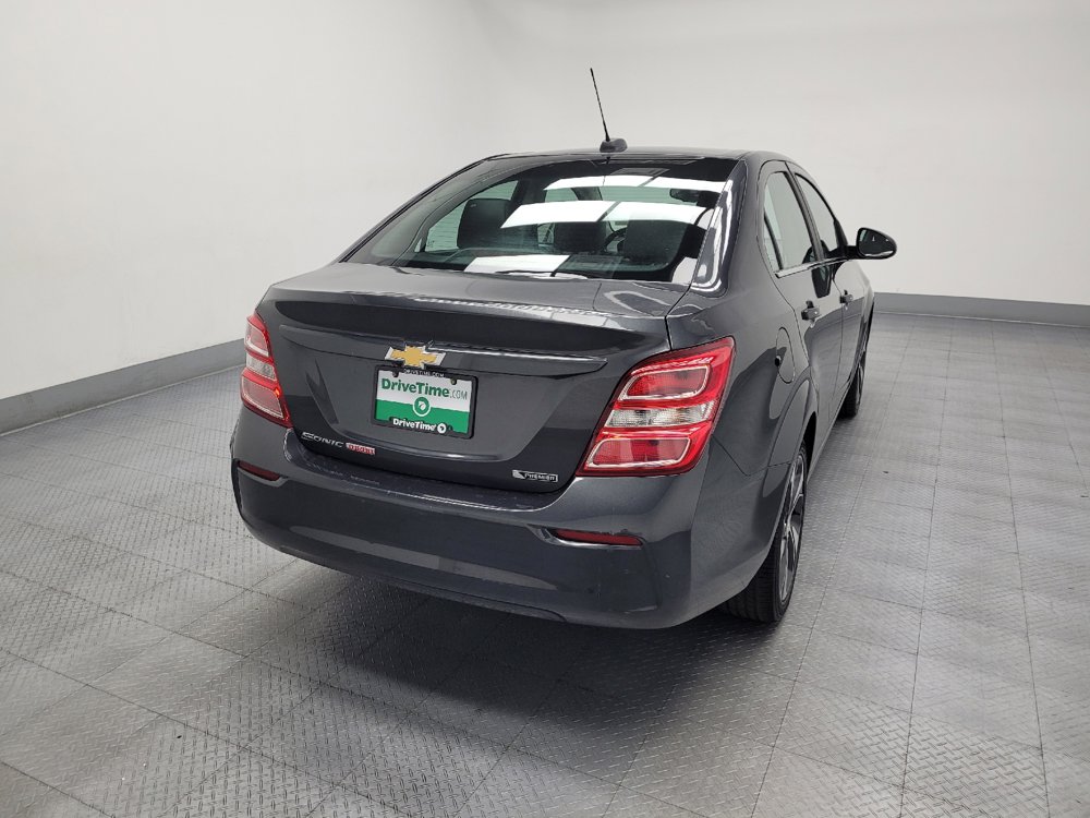 Used 2018 Chevrolet Sonic Premier FWD image 7