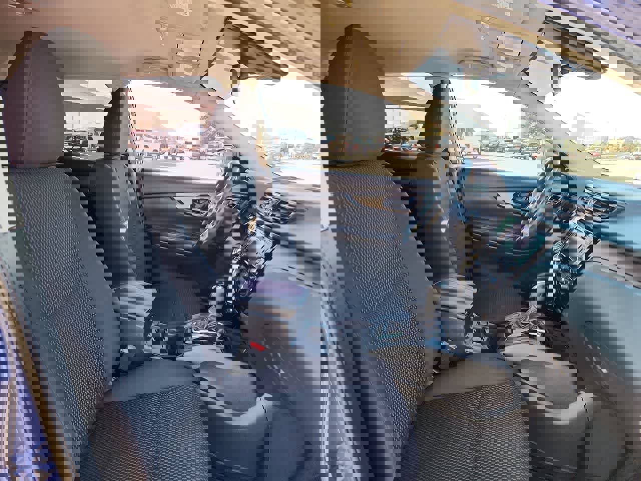 Used 2022 Nissan Rogue Sport S image 18