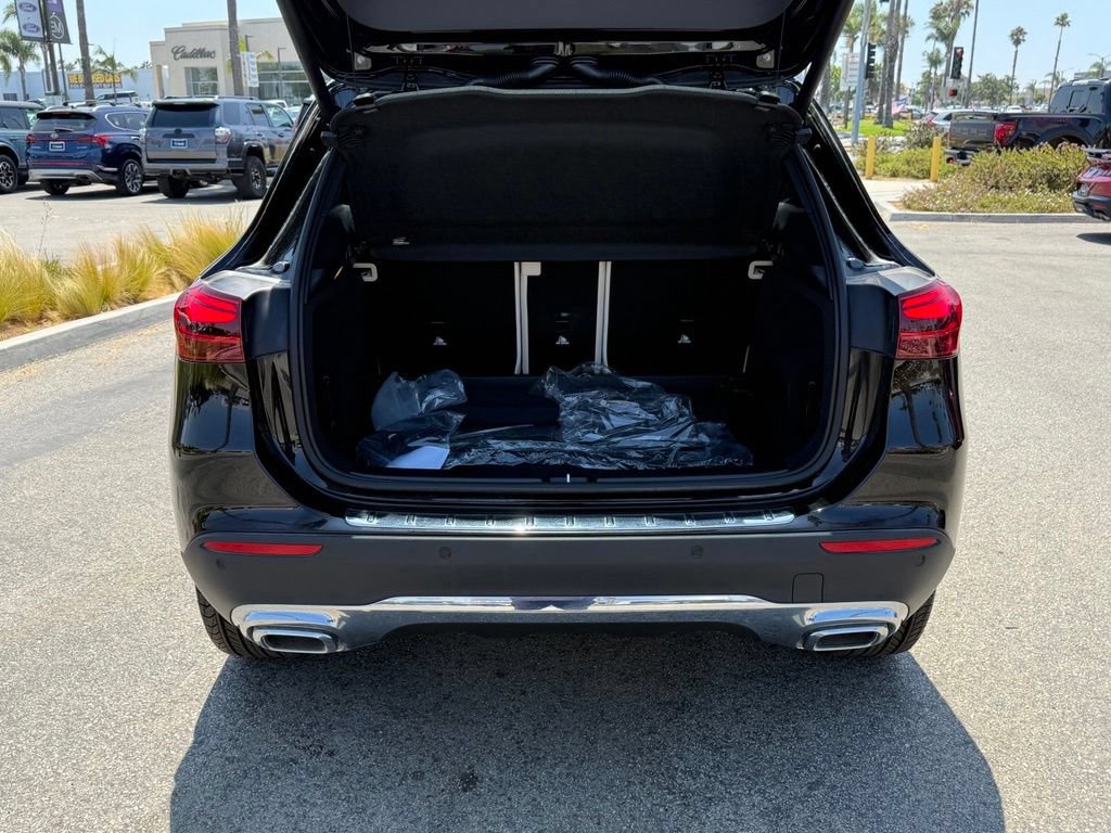 Used 2025 Mercedes-Benz GLA 250 4MATIC image 13