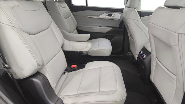 New 2026 Ford Explorer Active w/ Active Comfort Package image 24