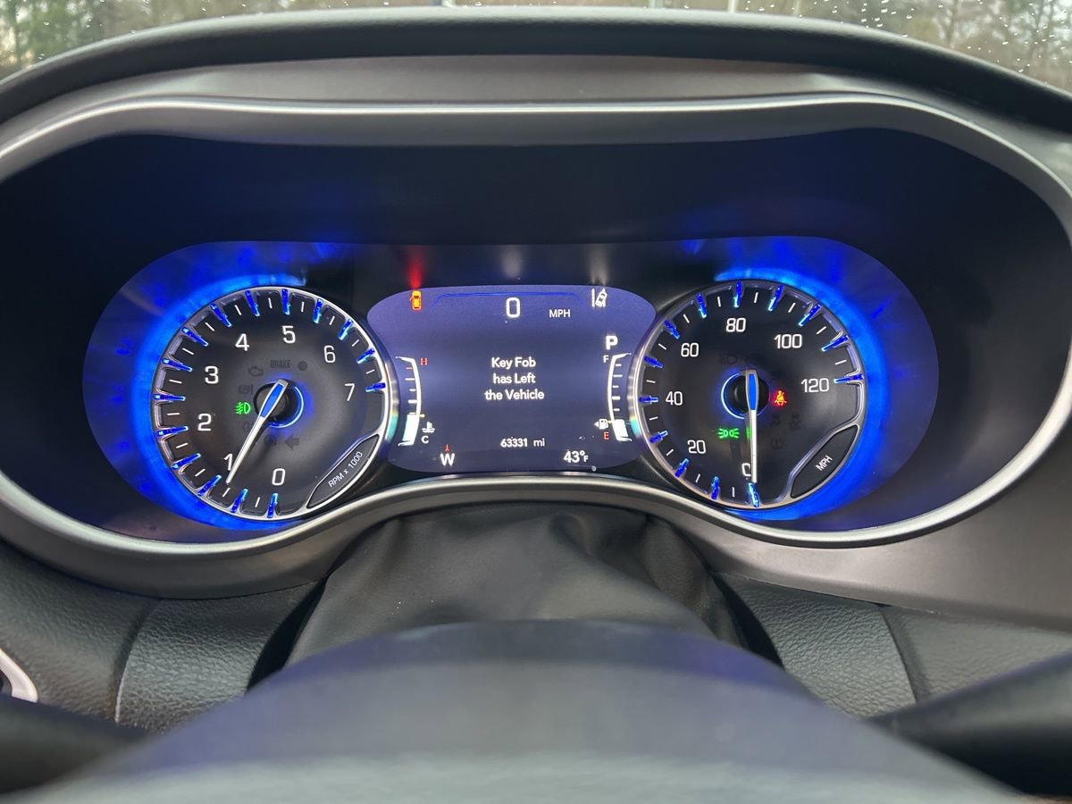 Used 2025 Chrysler Pacifica Select FWD image 21