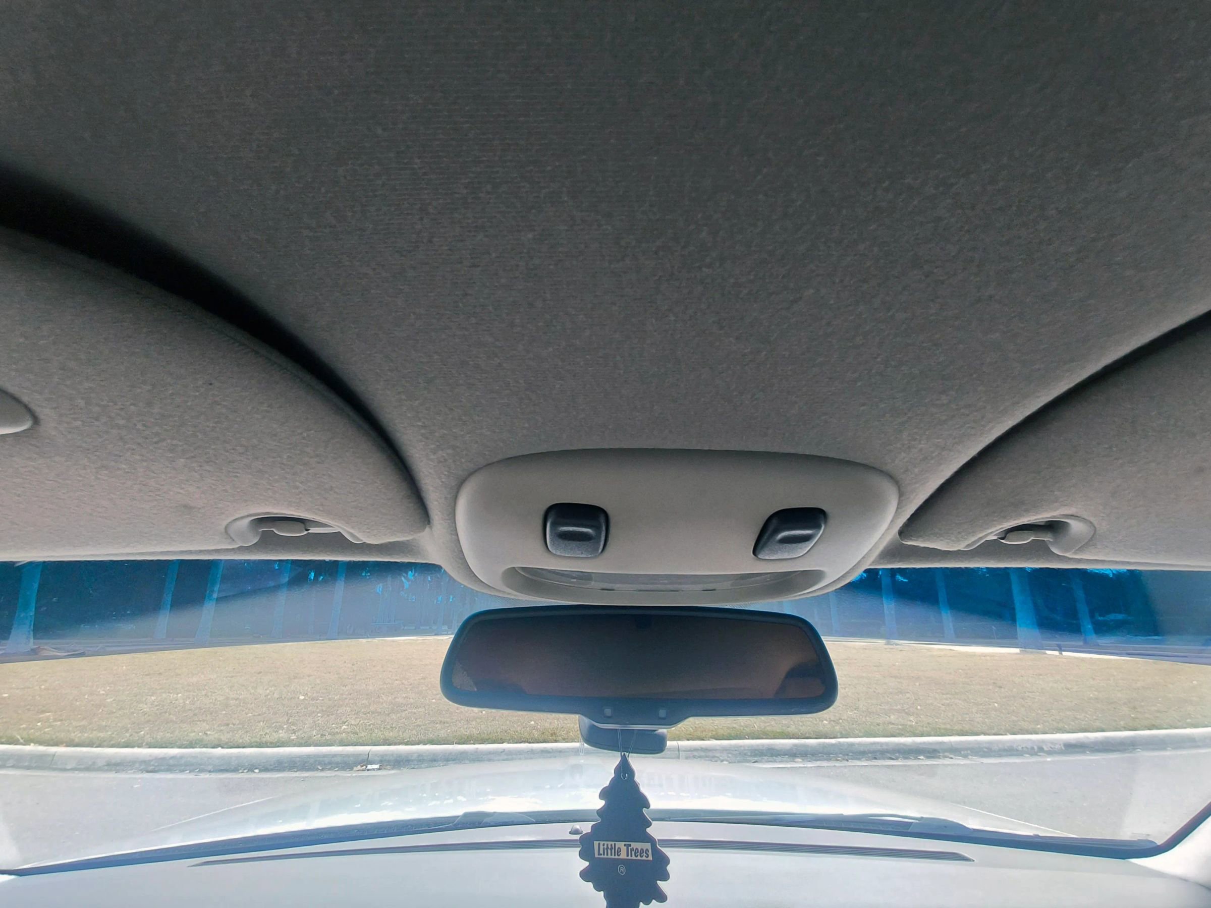 Used 2006 Lincoln Town Car Signature image 25