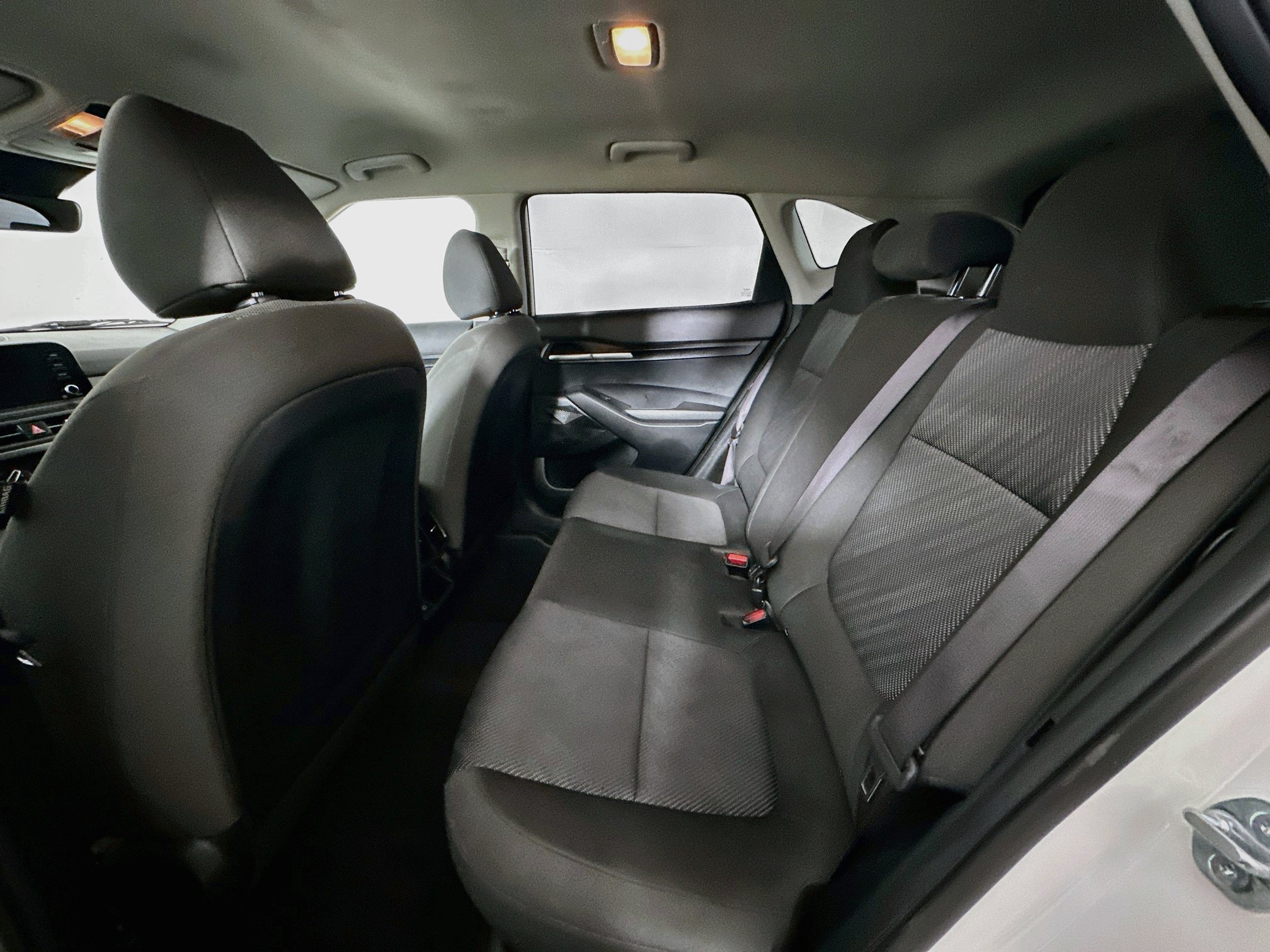 Used 2025 Kia Seltos LX AWD/4WD image 26