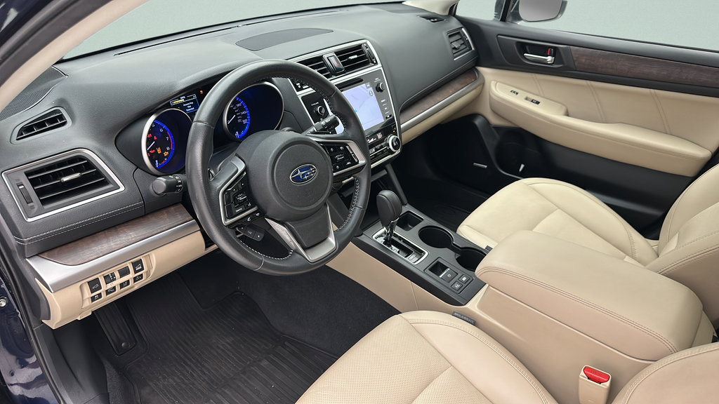 Used 2018 Subaru Outback 3.6R Limited AWD/4WD image 14