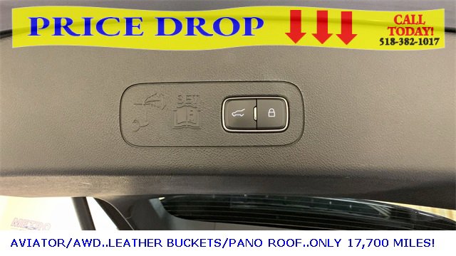 Used 2023 Lincoln Aviator AWD w/ Premium Package image 22
