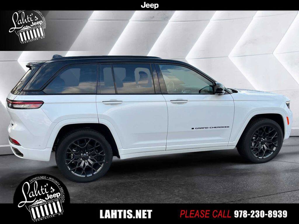 New 2023 Jeep Grand Cherokee Summit w/ Advanced Protech Group IV AWD/4WD image 11
