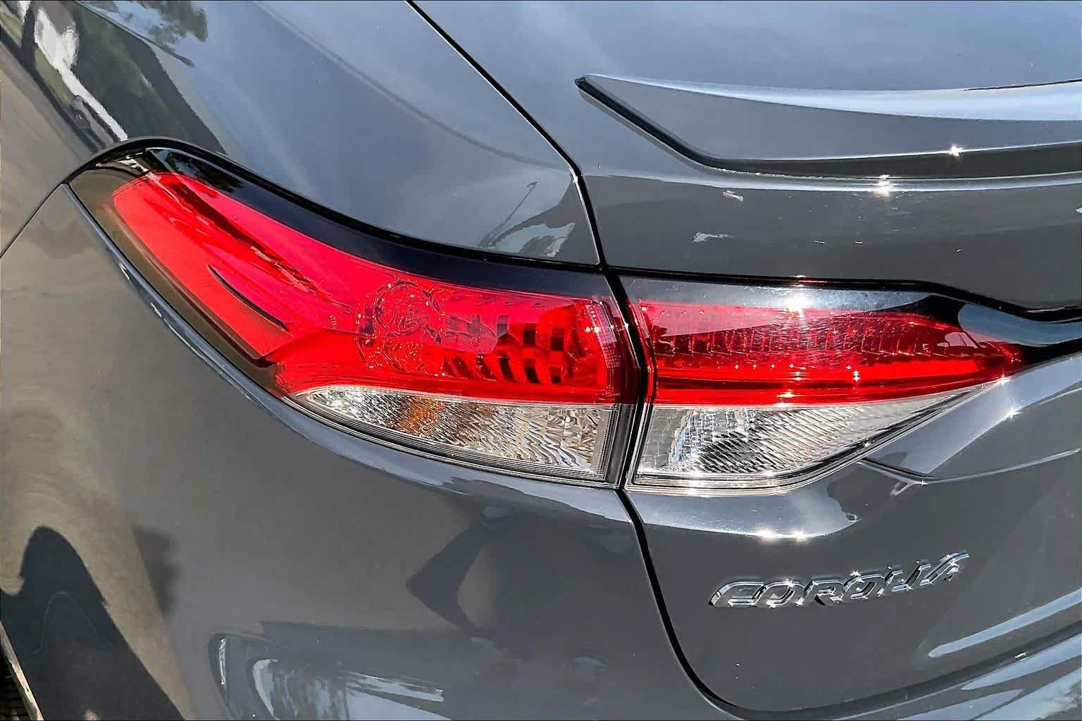 Used 2023 Toyota Corolla SE FWD image 28