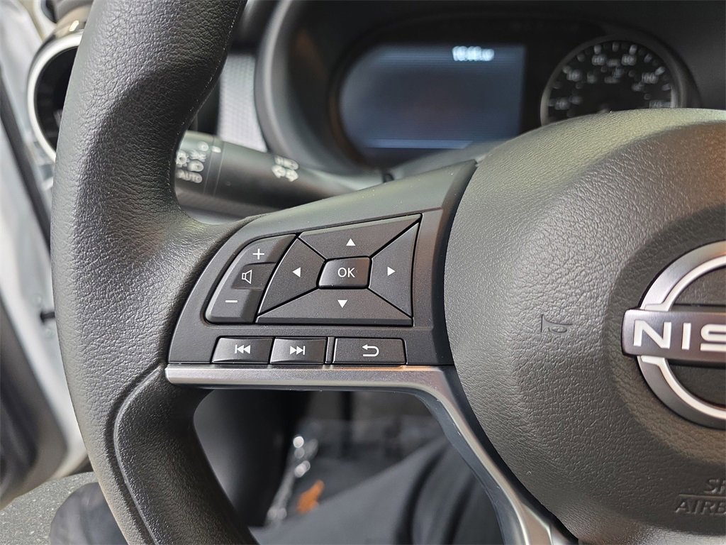 Used 2024 Nissan Kicks SV image 17