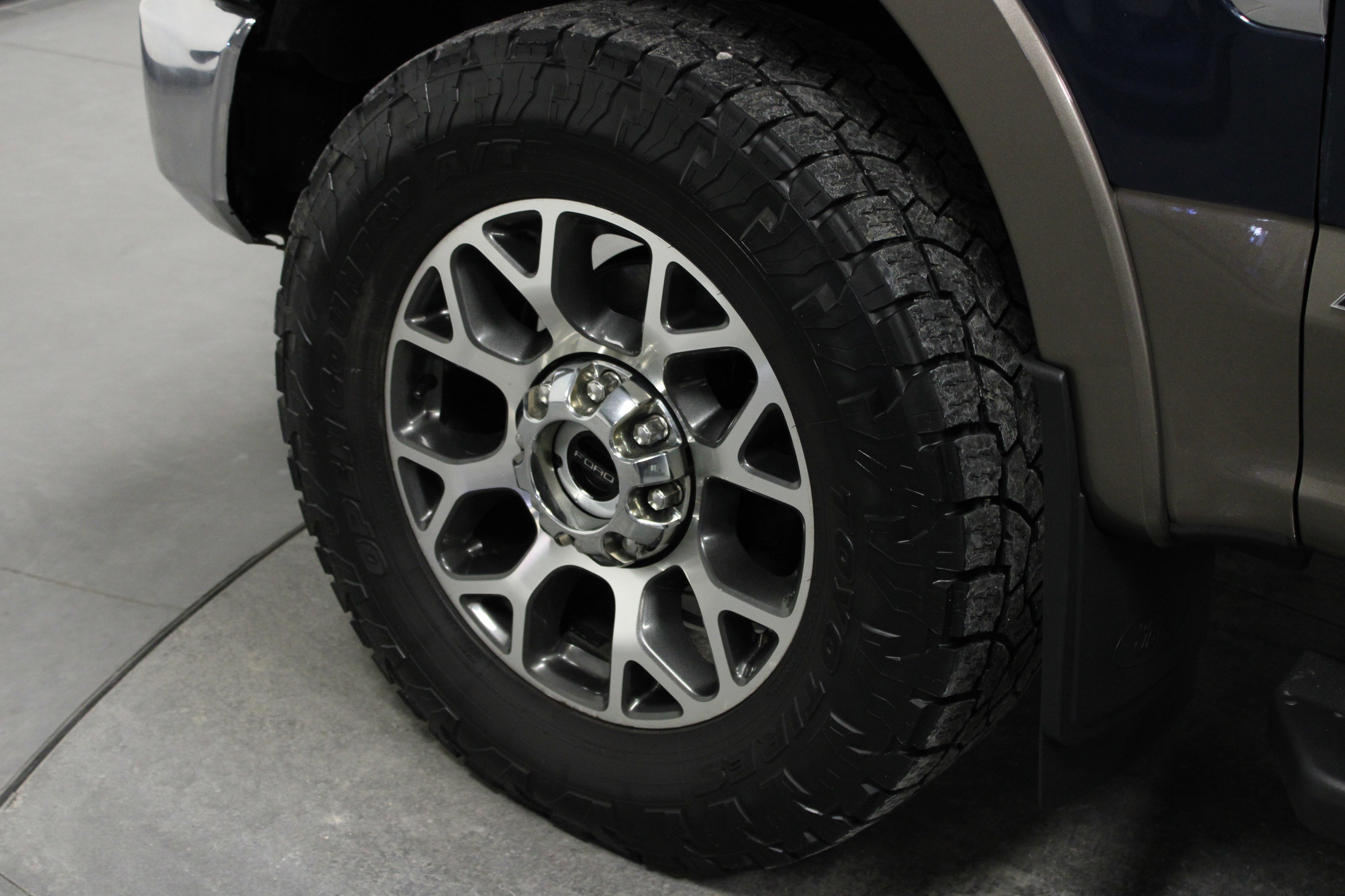 Used 2020 Ford F350 Lariat w/ Snow Plow Prep Package image 10