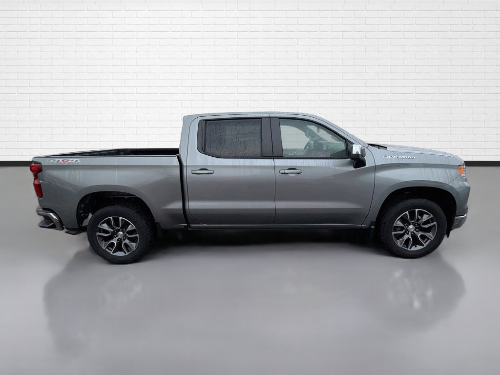 Used 2023 Chevrolet Silverado 1500 LT AWD/4WD image 9