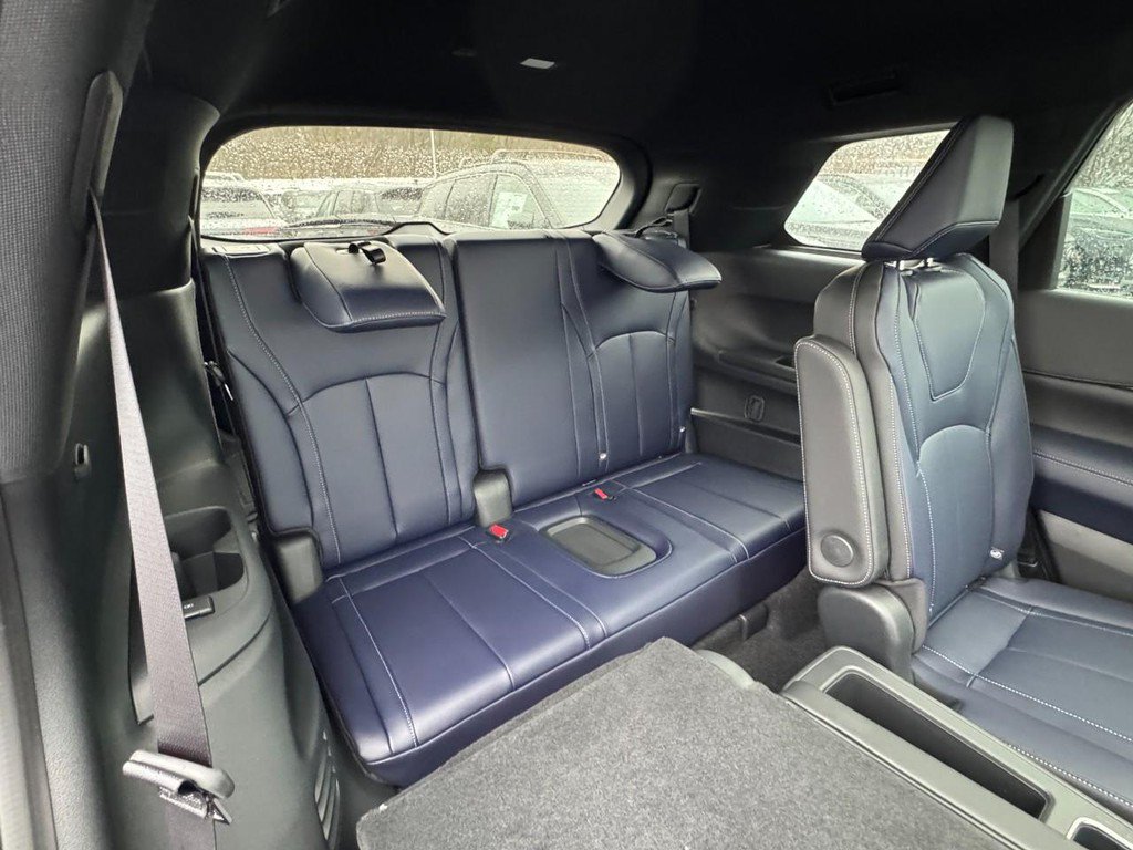 Used 2026 INFINITI QX60 Sport w/ Dark Cargo Package AWD/4WD image 6