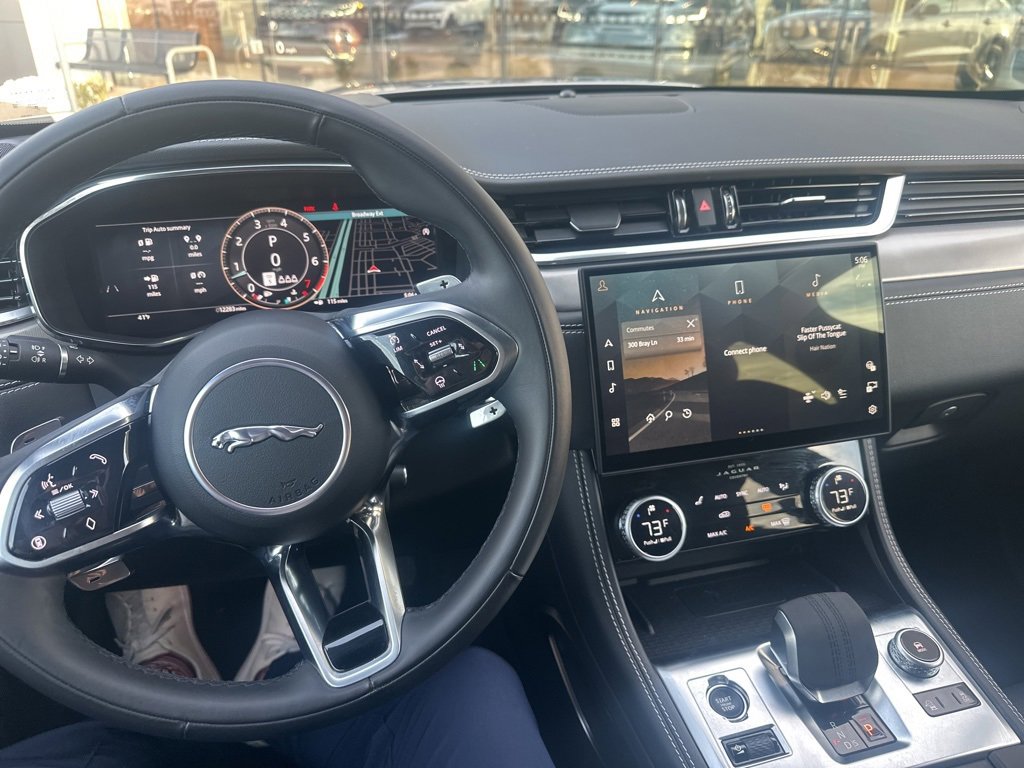 Certified 2026 Jaguar F-PACE R-Dynamic S image 12