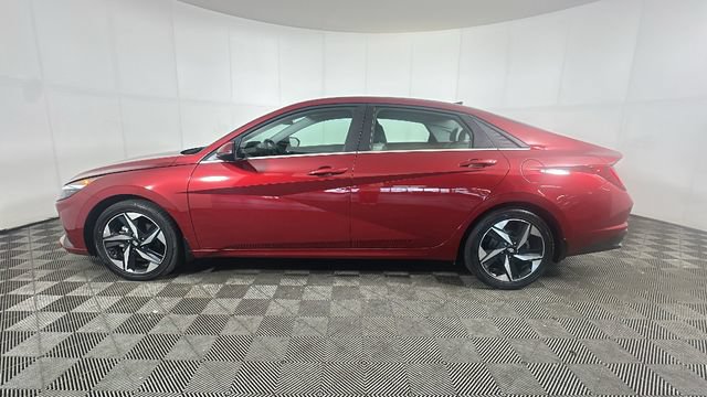 Certified 2023 Hyundai Elantra Limited FWD image 5