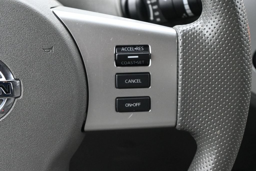 Used 2020 Nissan Frontier SV w/ Midnight Edition Floor Mats AWD/4WD image 8