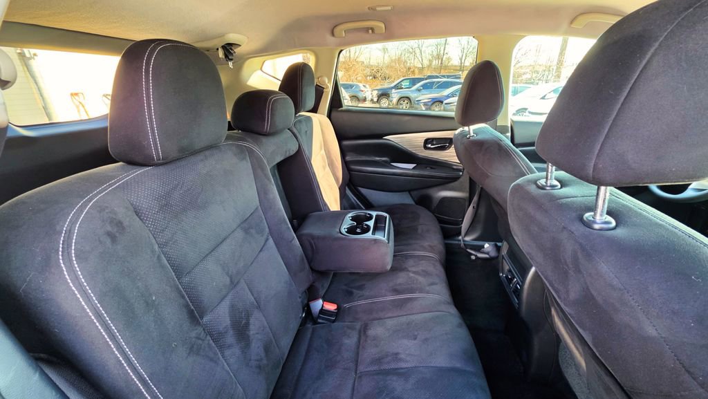 Used 2016 Nissan Murano S image 29